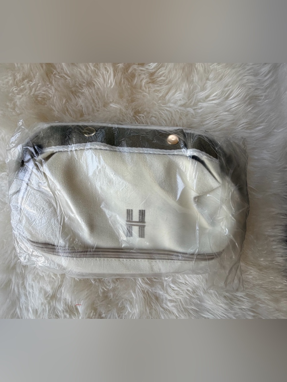Source Unknown Hermes Cream & Grey Canvas Dual Section Cosmetic Case - Picture 2 of 13